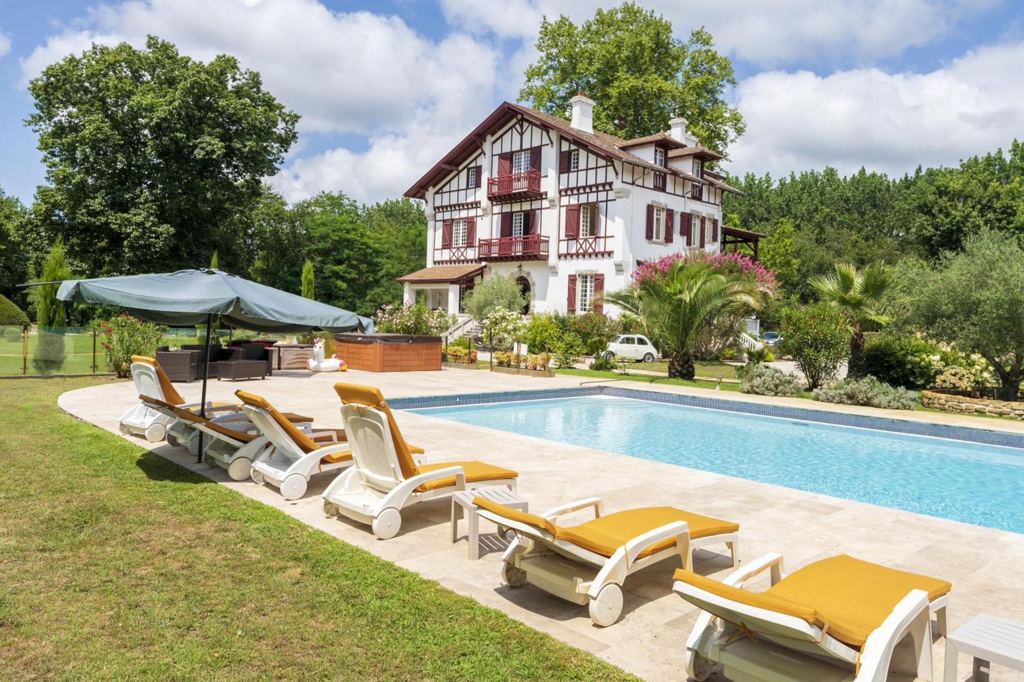 スーストン Domaine De Bellegardeヴィラ エクステリア 写真